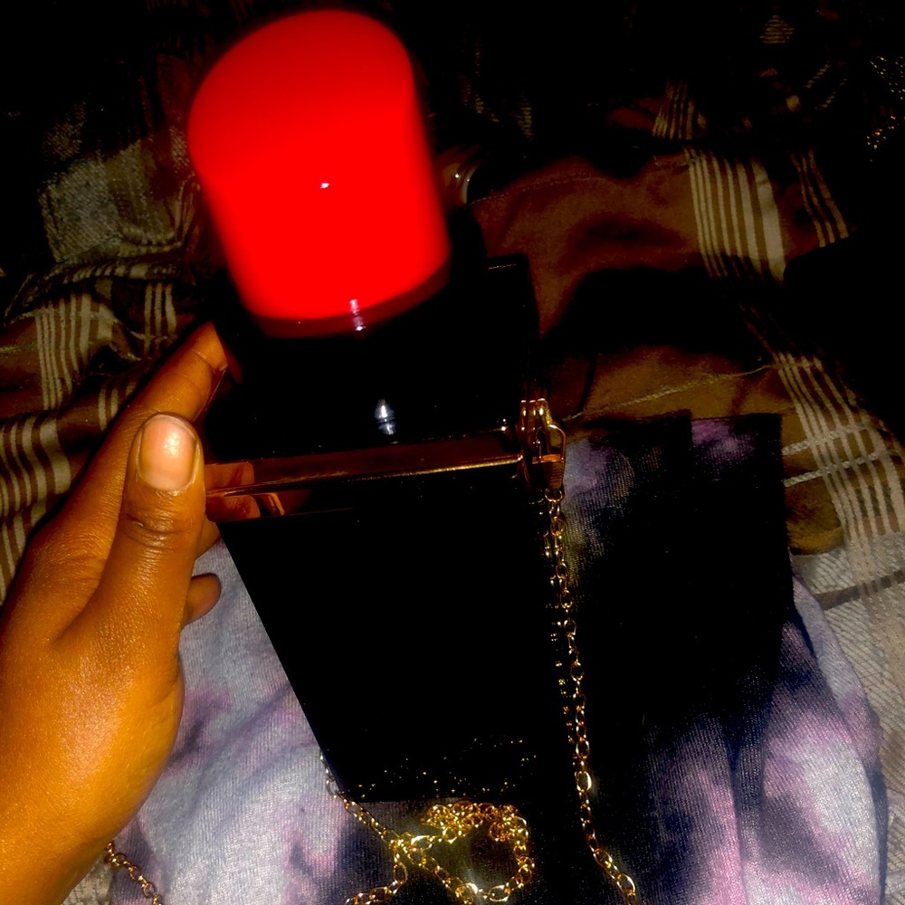 A nice lip purse